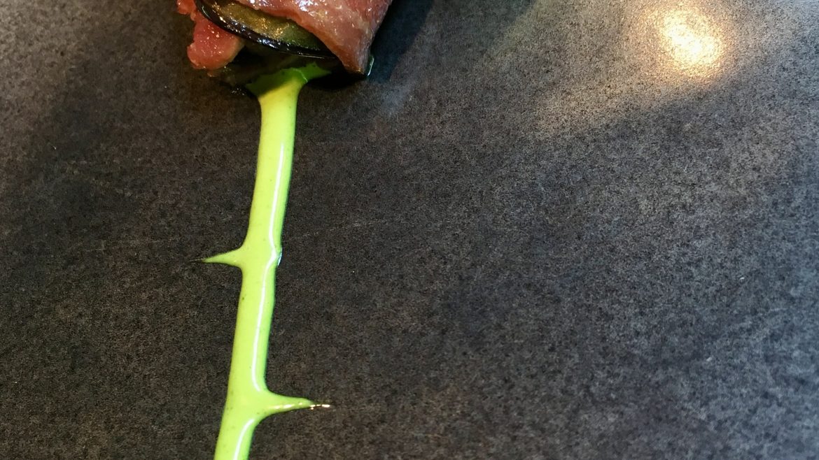 Rosa de carne de potro metáfora de 'El Padrino' en el menú 'Séptimo arte' de Moments. / R. R.