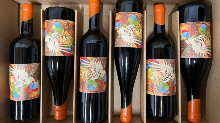 Los nuevos vinos nómadas: sin bodegas ni viñedos y con botellas reutilizadas